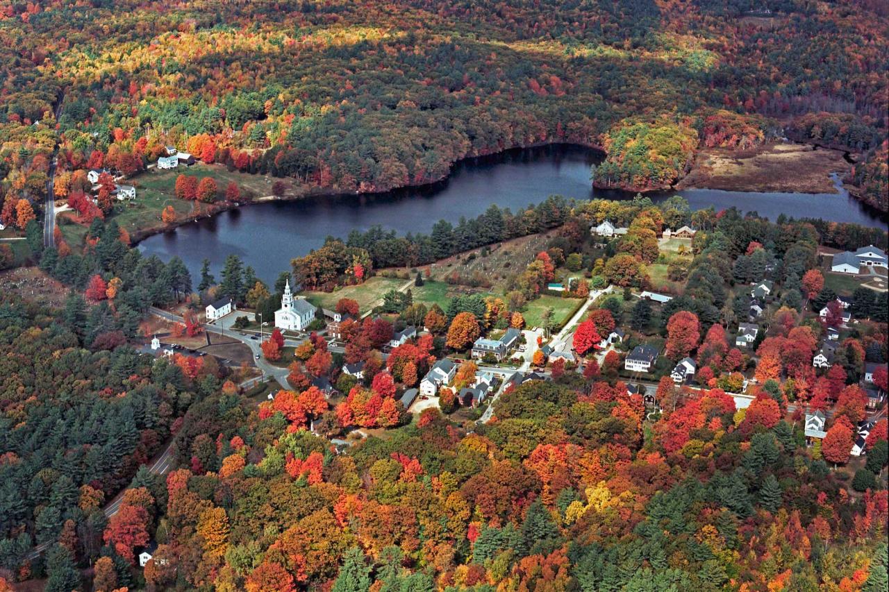 Historic B&B Lodging in Hancock, NH Vacations & Getaways at Hancock Inn