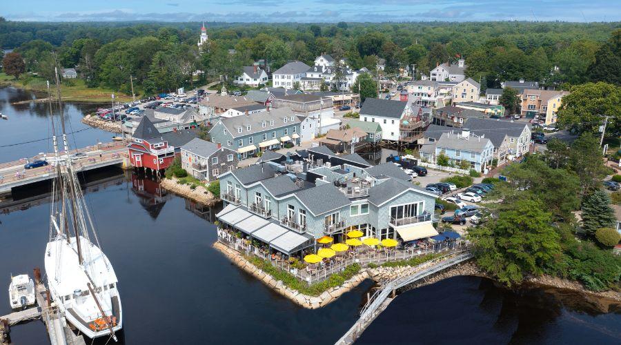 Exterior of The Boathouse Waterfront Hotel & Restaurant