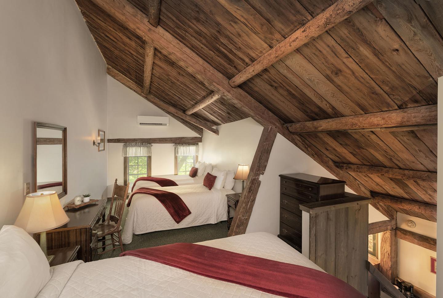 Inns in Jackson, NH | White Mountains Getaways at Christmas Farm Inn