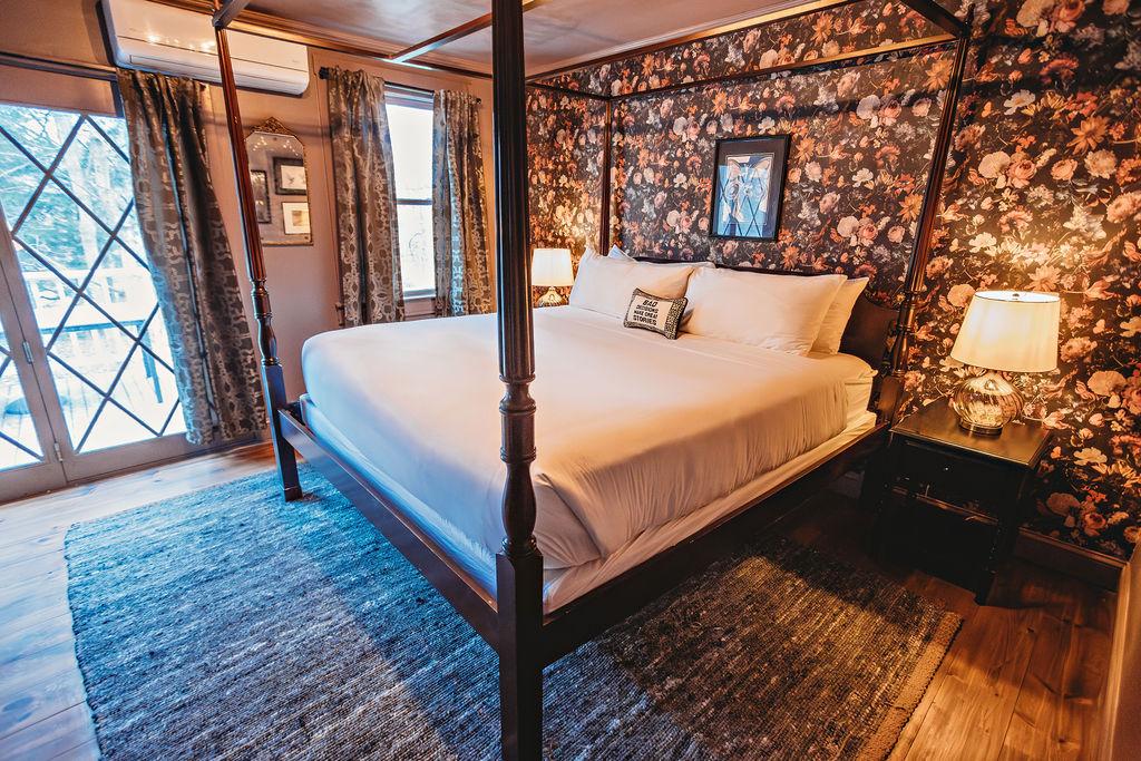 Rookwood Suite with patio. 