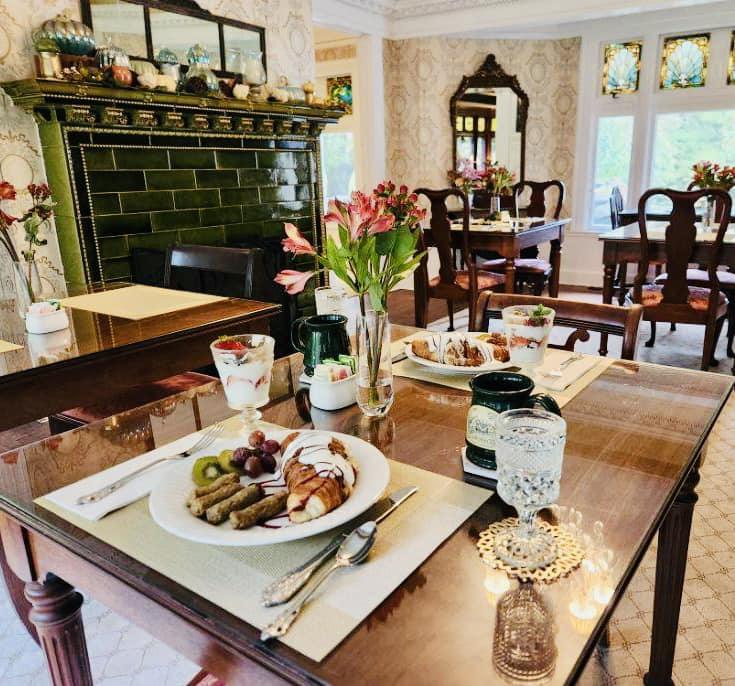 Dining Room Manor House Inn