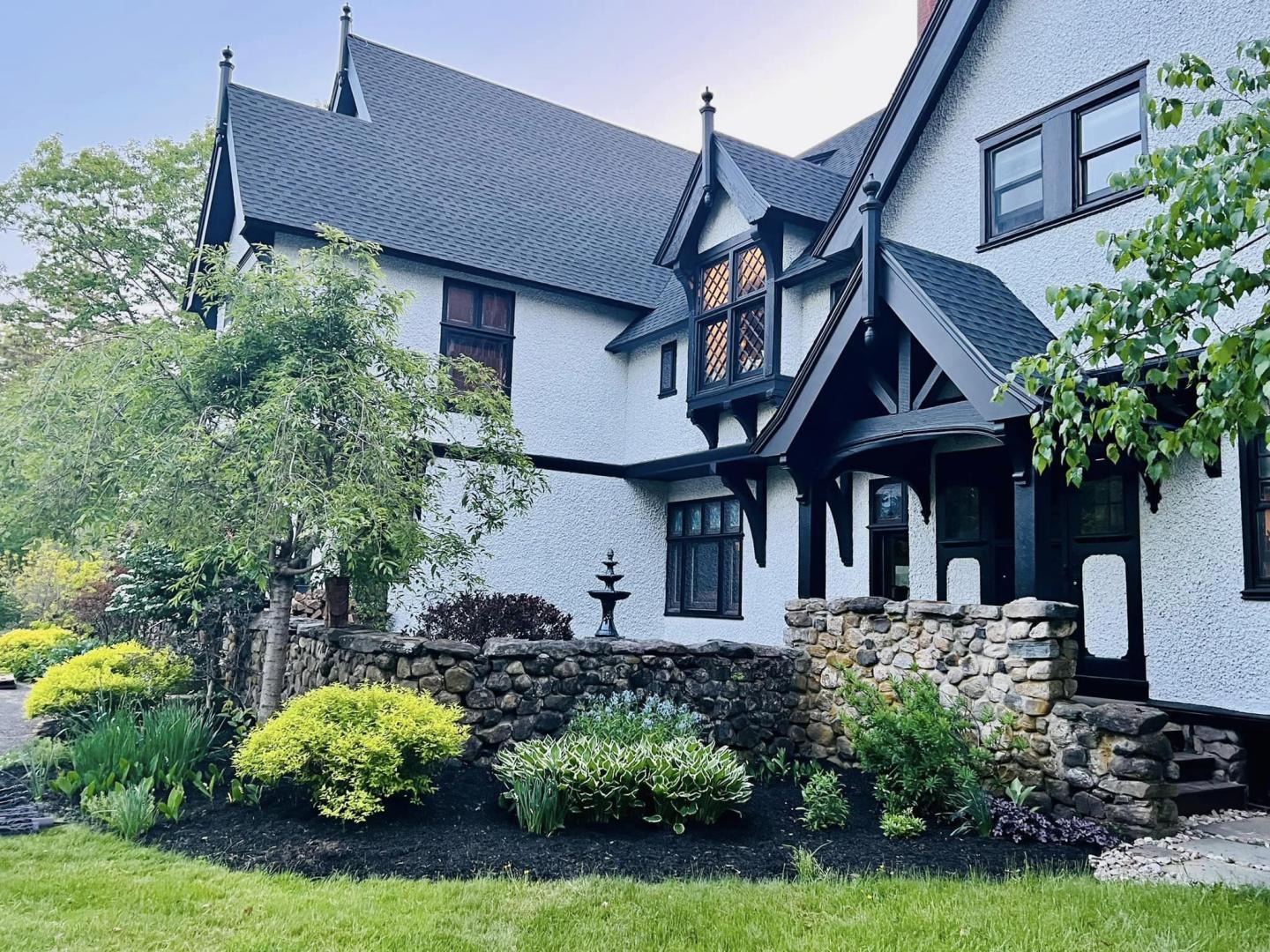 Tudor Architecture, English Garden