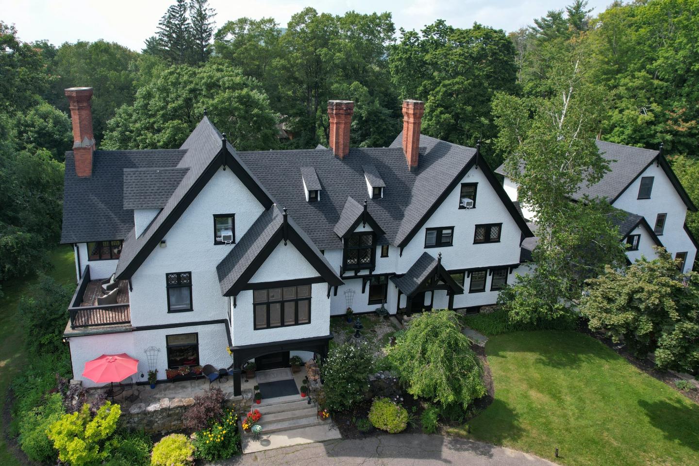 Manor House Inn, Alders Estate