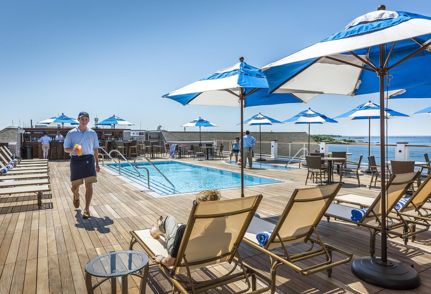 Birdseye Rooftop Pool & Bar