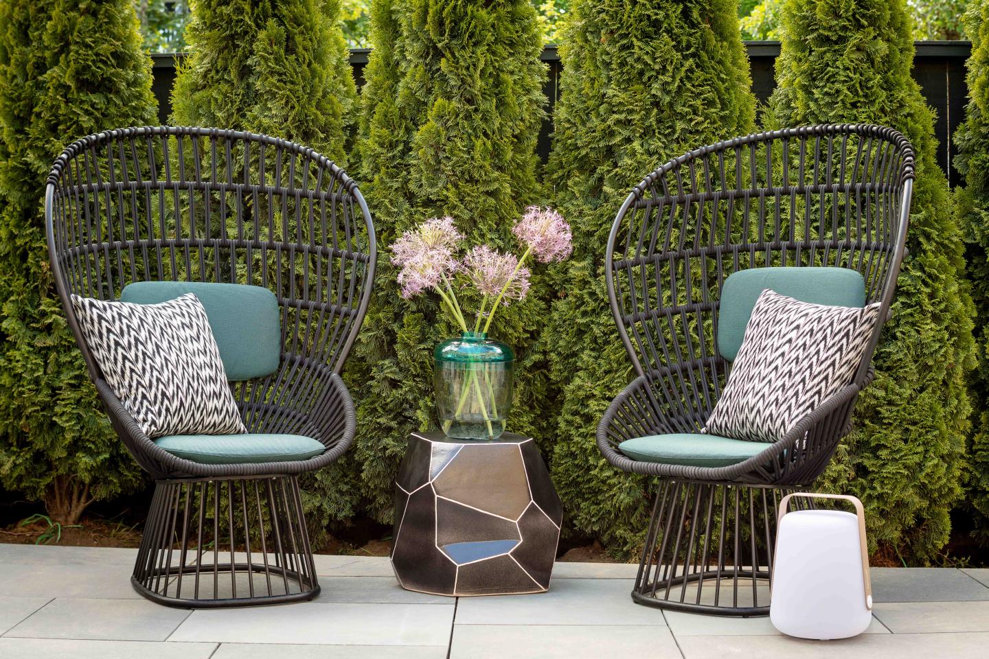 Outdoor seating at The Sydney