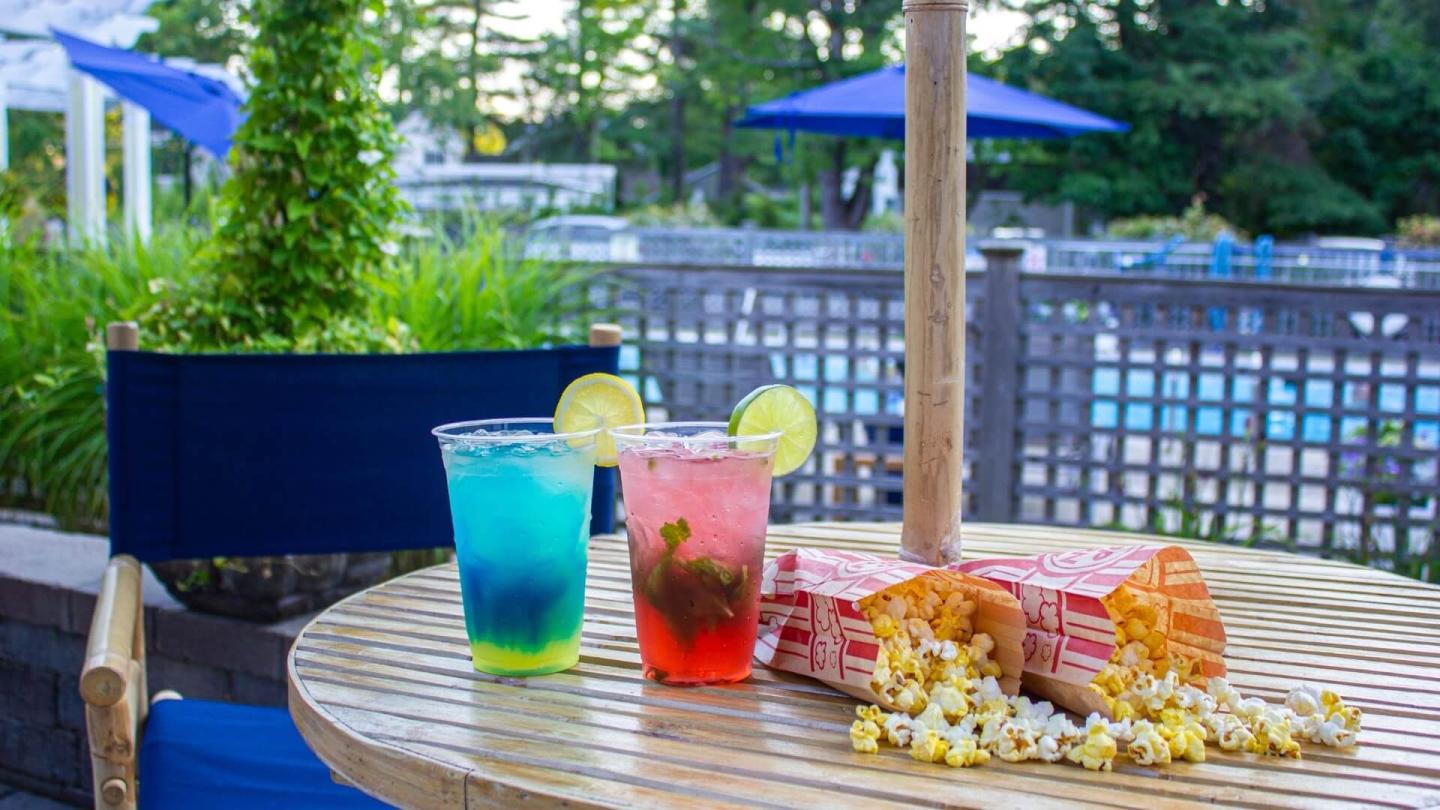 Poolside Patio Bar