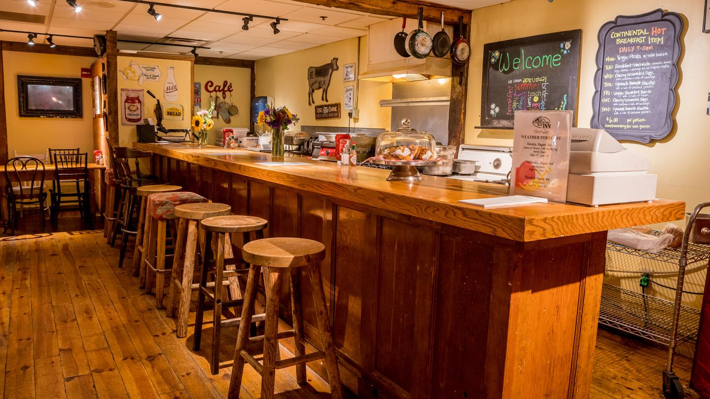 The Common Man Inn & Spa - Rise & Shine Cafe