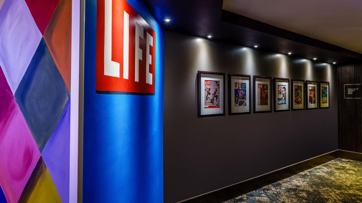 Hotel Decor