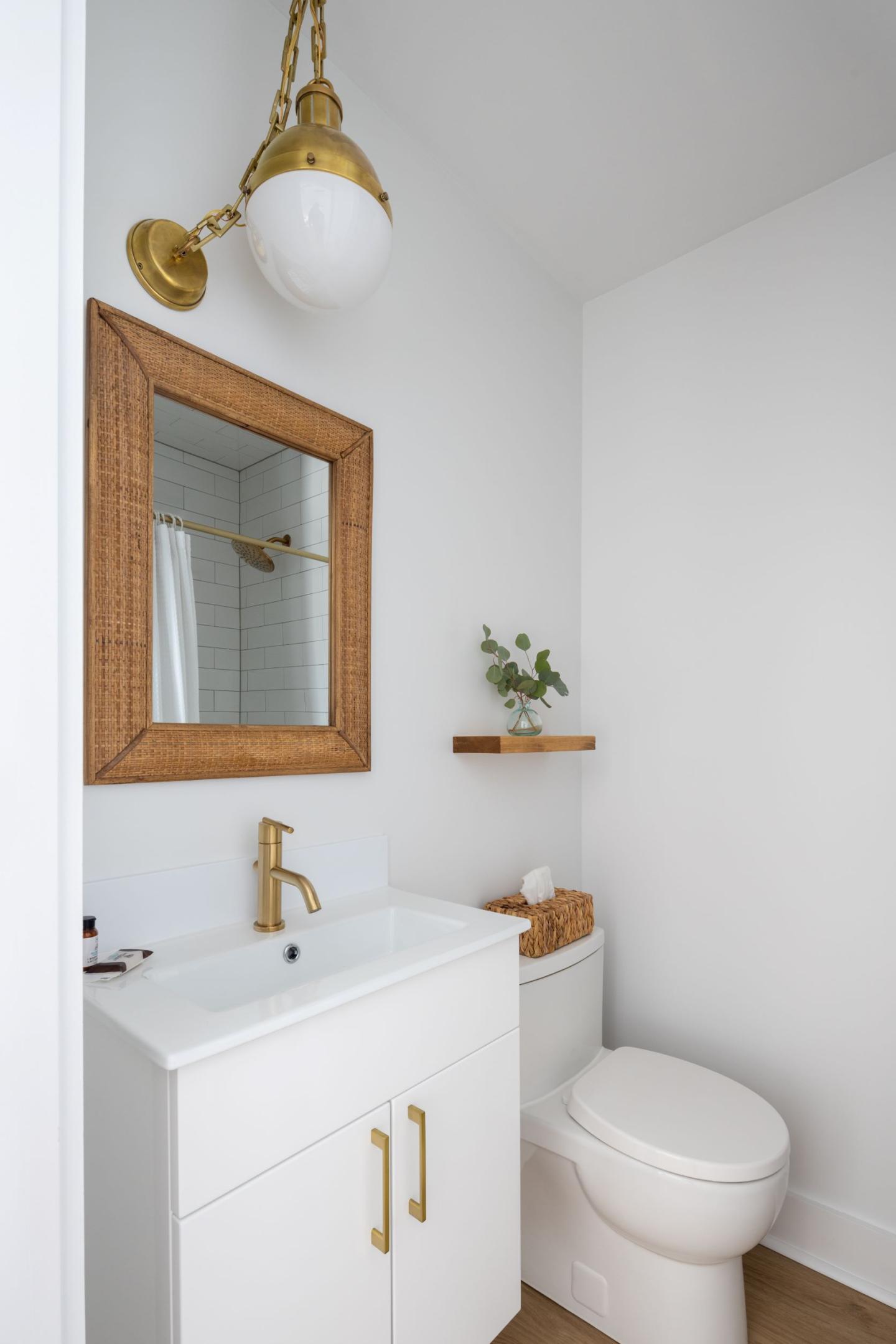 Private Bathrooms in All Rooms