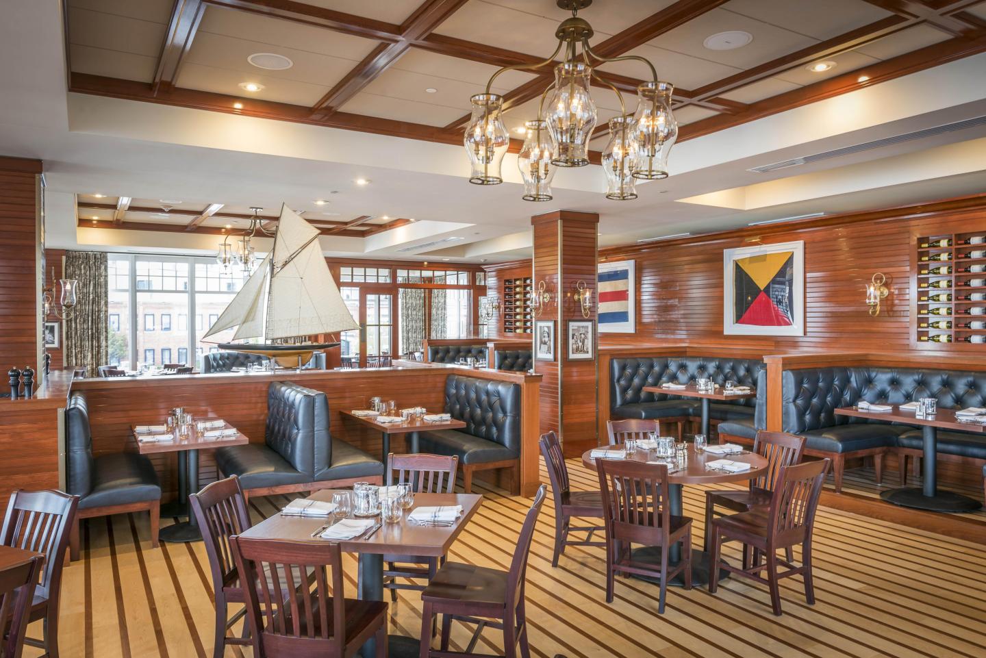1606 Restaurant & Bar