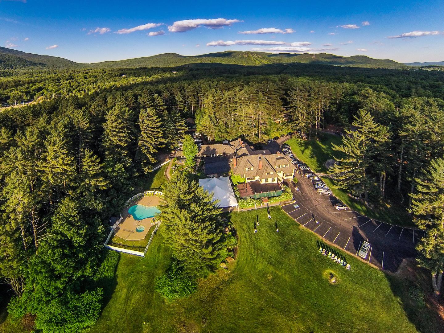 Stonehurst Manor - Aerial View