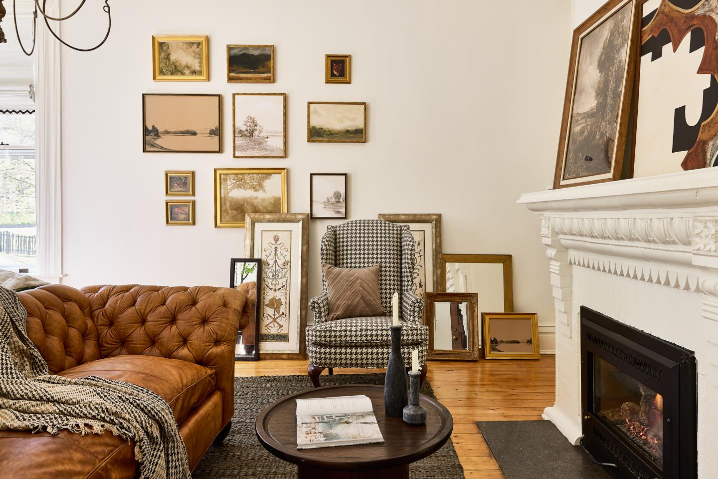 Guest room at Blind Tiger Burlington