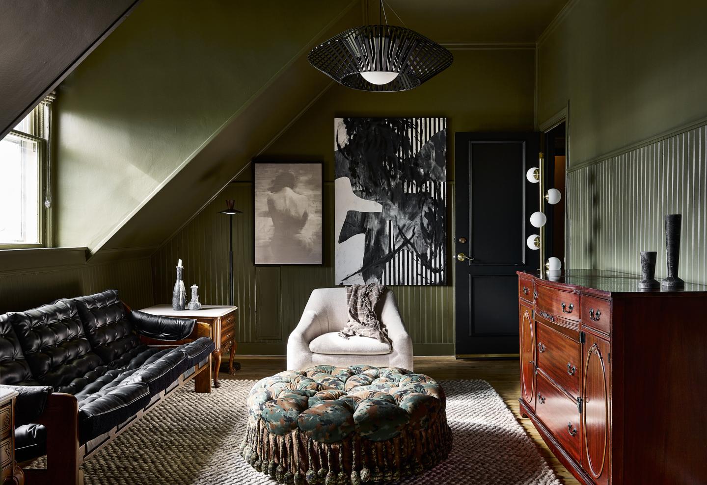 Guest room at Blind Tiger Burlington