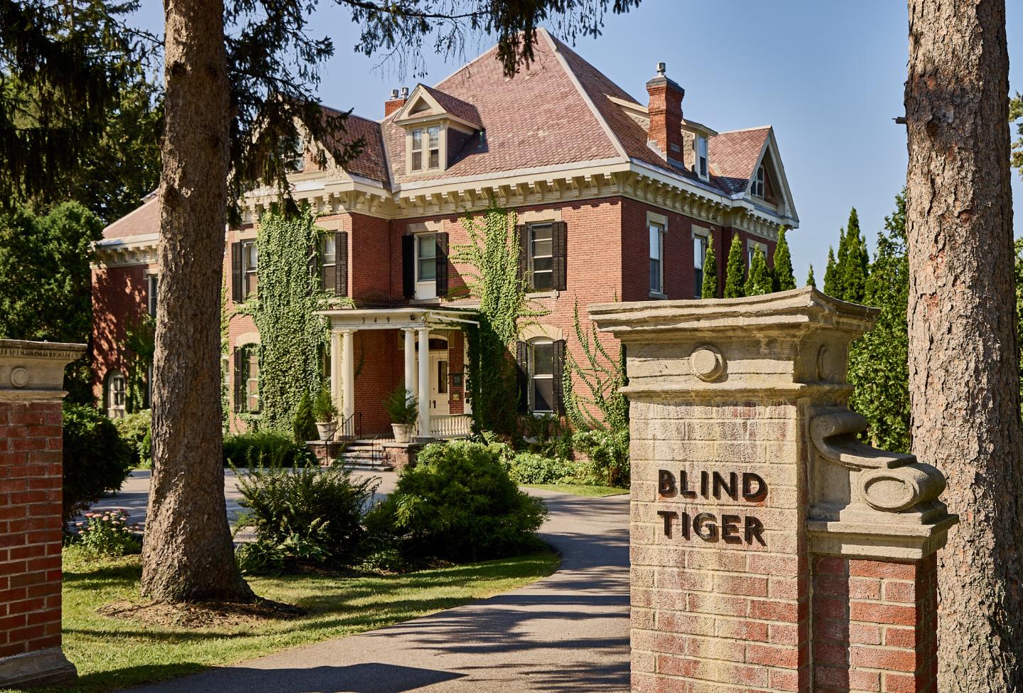 Exterior view of Blind Tiger Burlington