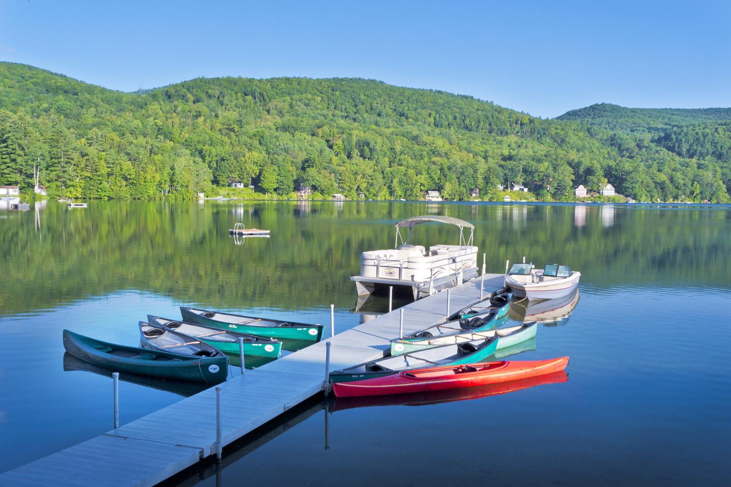 Boating at Lake Morey Resort