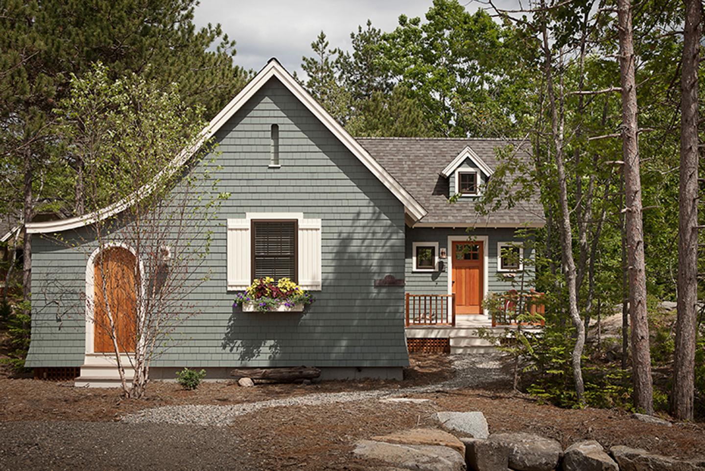 Hidden Pond - Bungalow Exterior