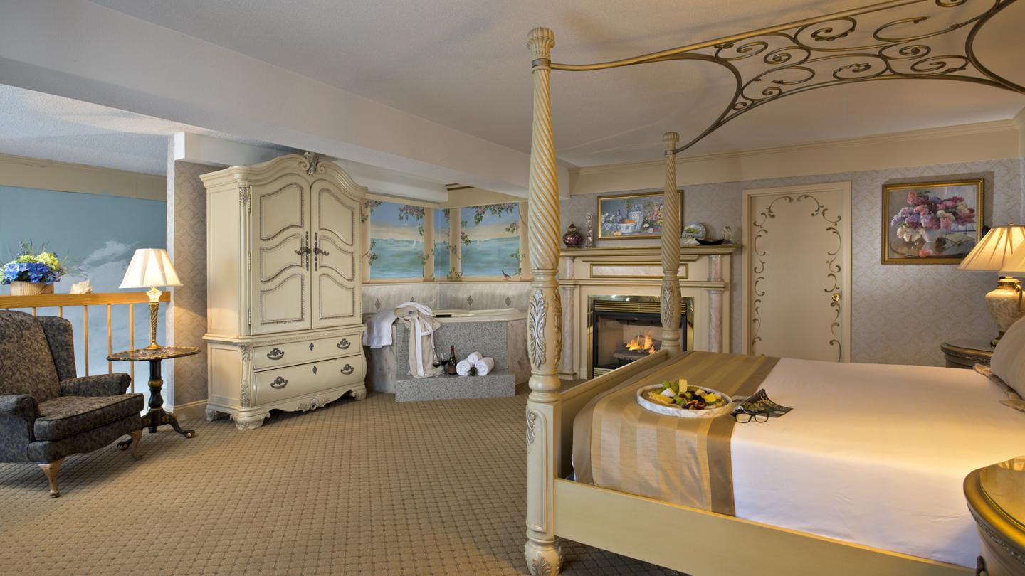 Cape Codder Presidential Bedroom