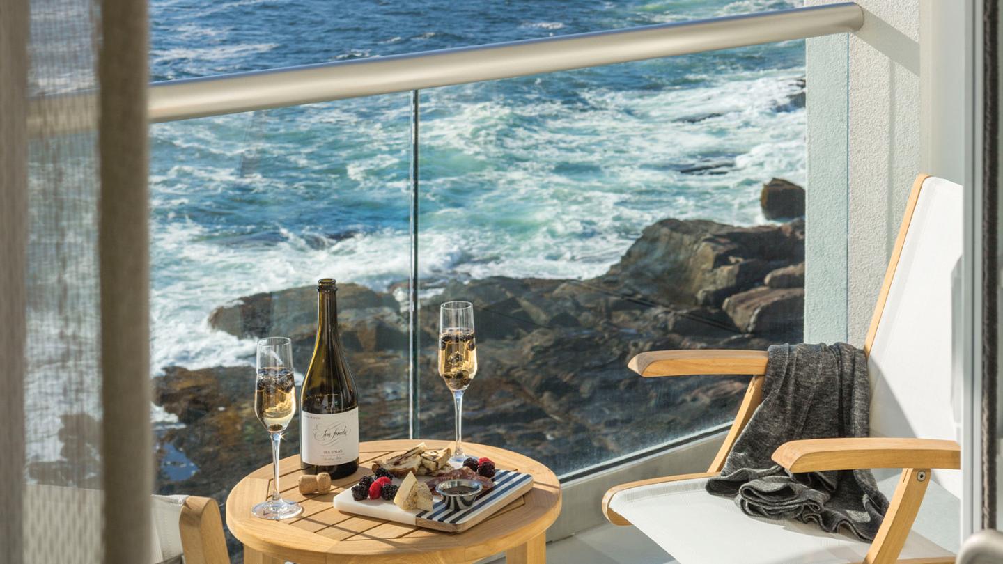 Cliff House Maine - Balcony