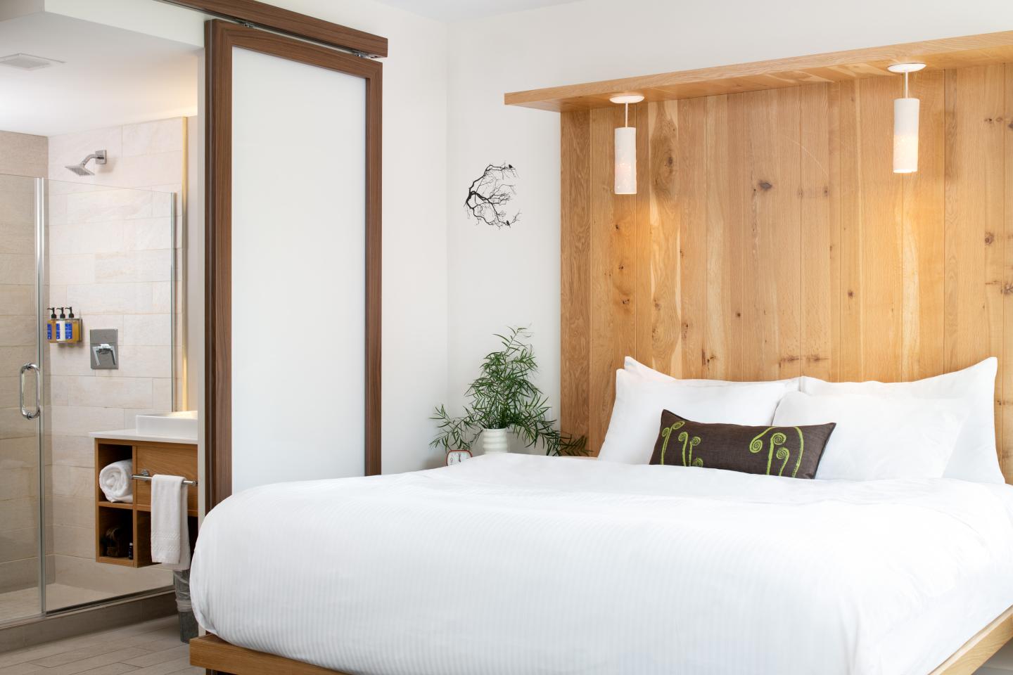 King Bedroom Hotel Vermont 