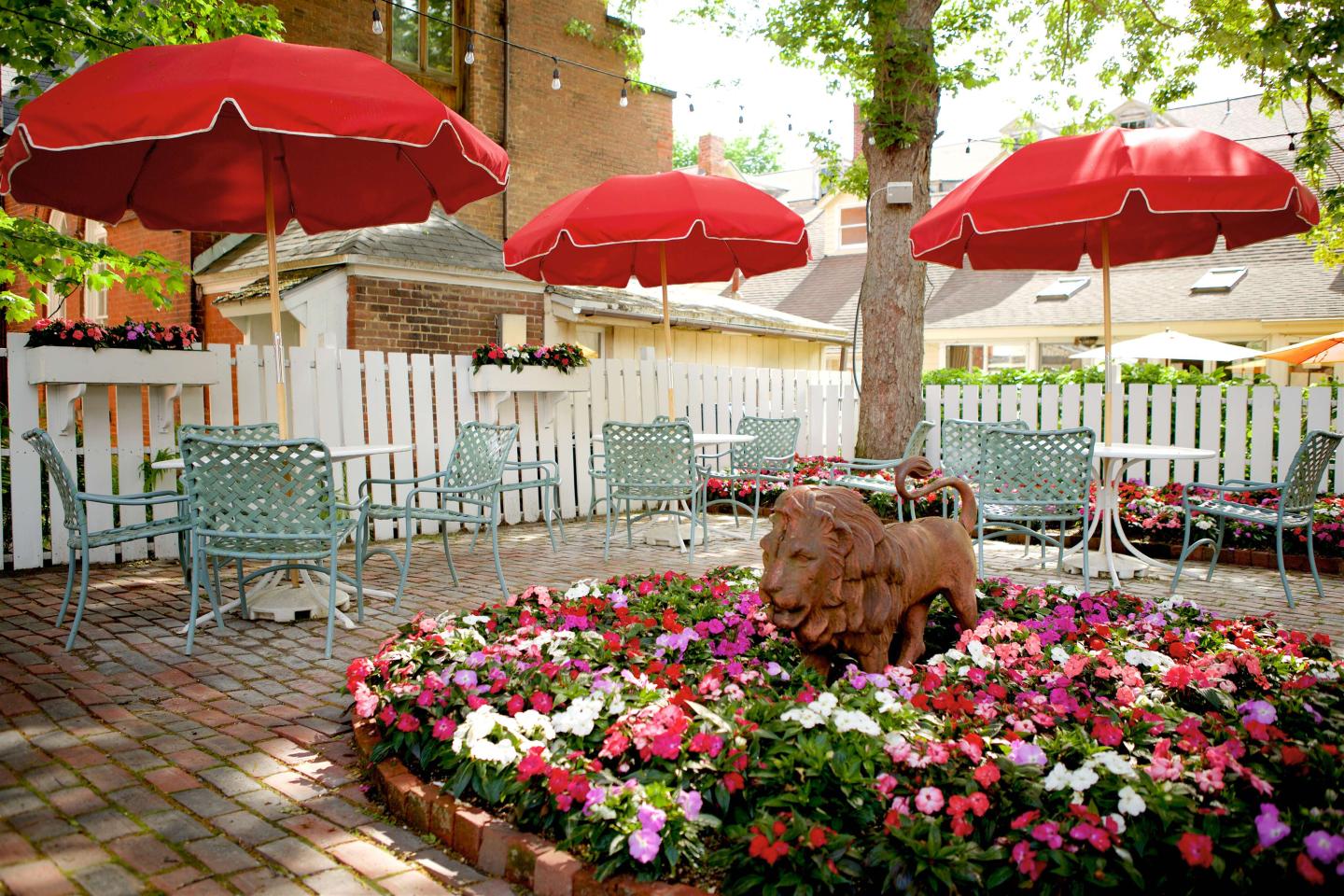 The Red Lion Inn