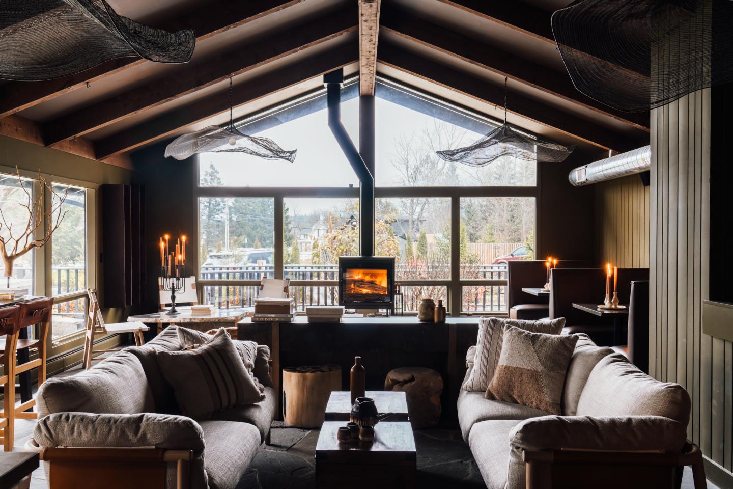 Lounge at AWOL Stowe in Stowe, VT