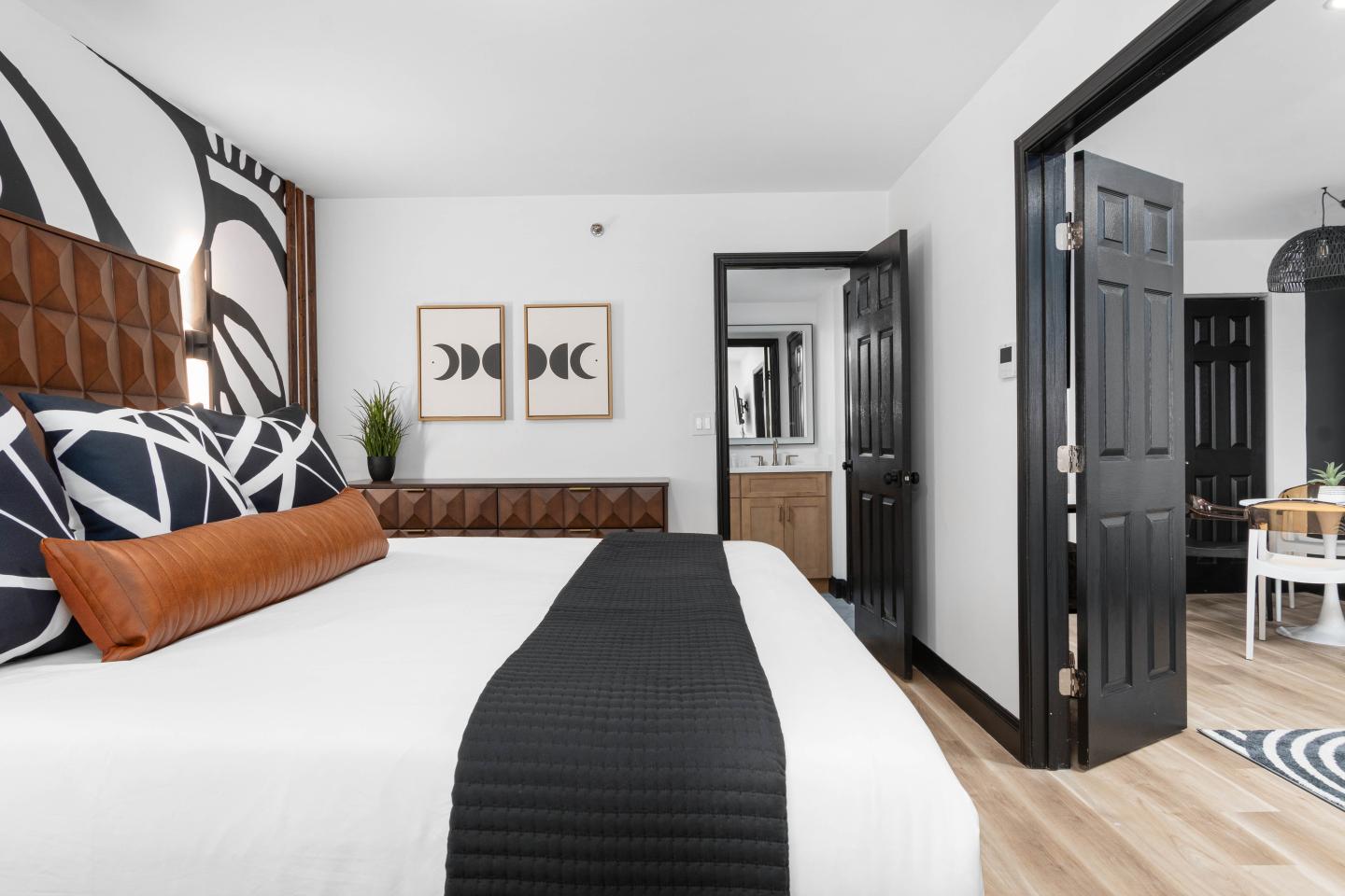 King Suite at The Cove in Salem, MA