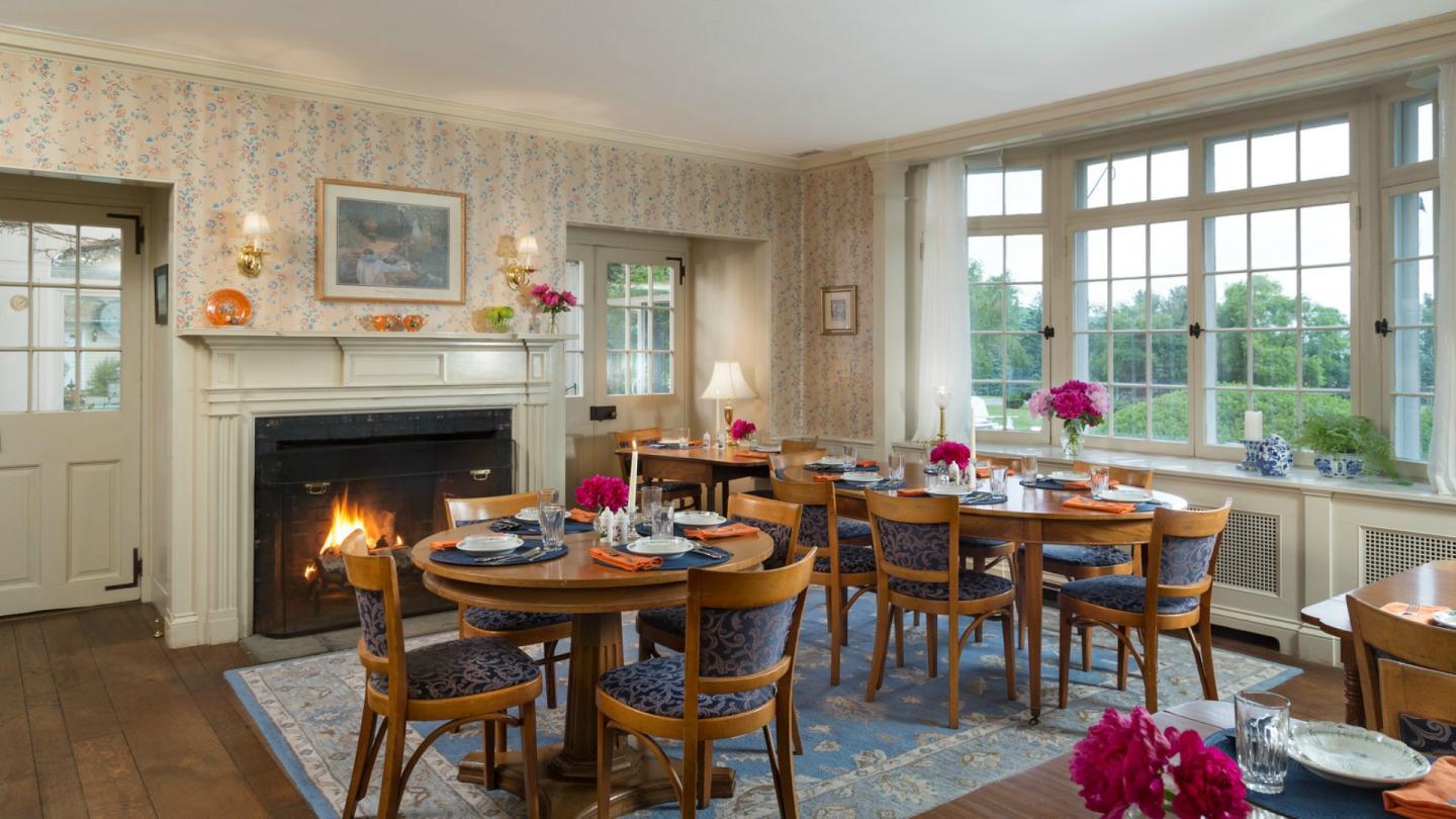 Devonfield Inn Dining Room