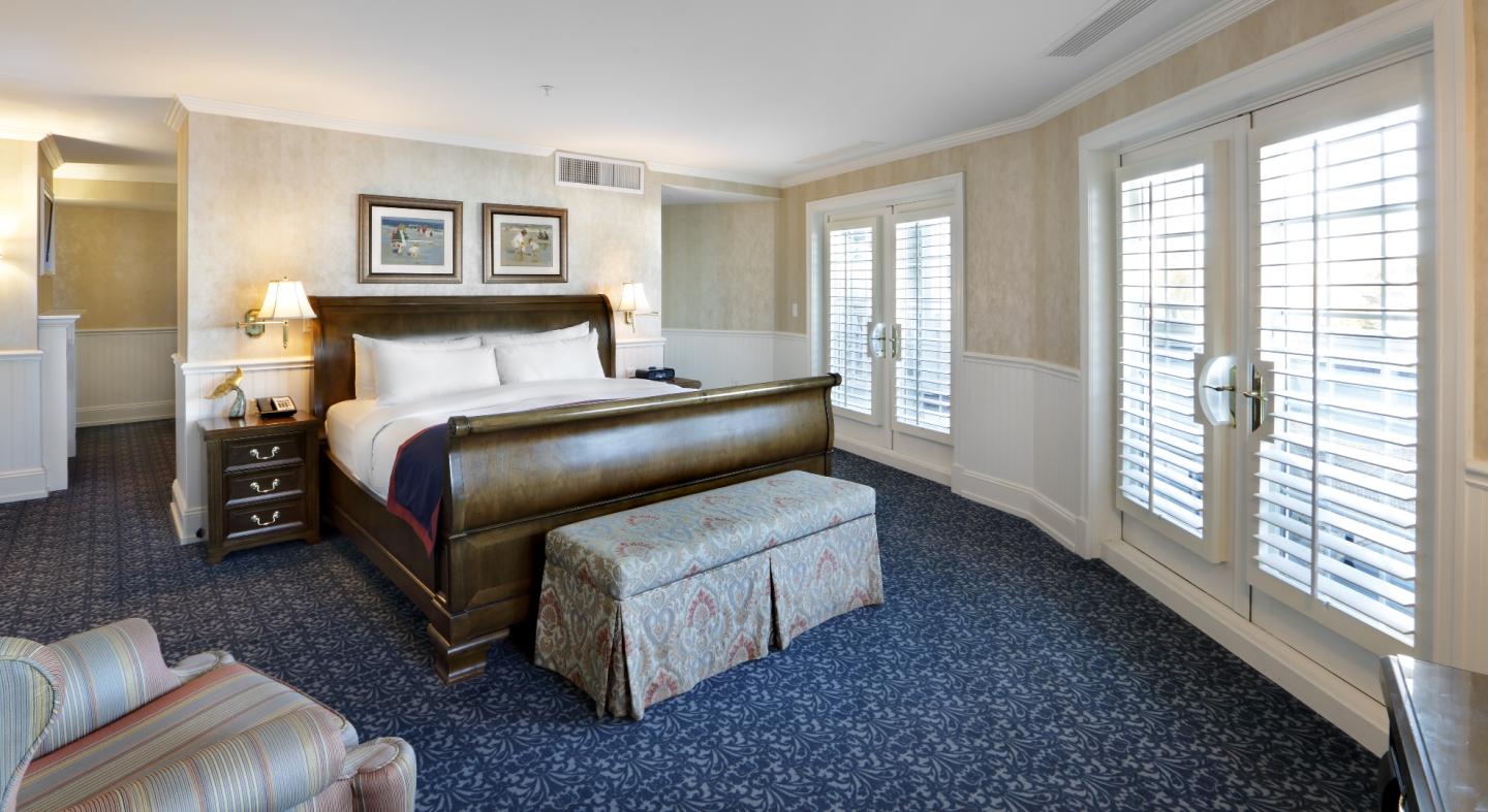 King Deluxe, Madison Beach Hotel, Water Views