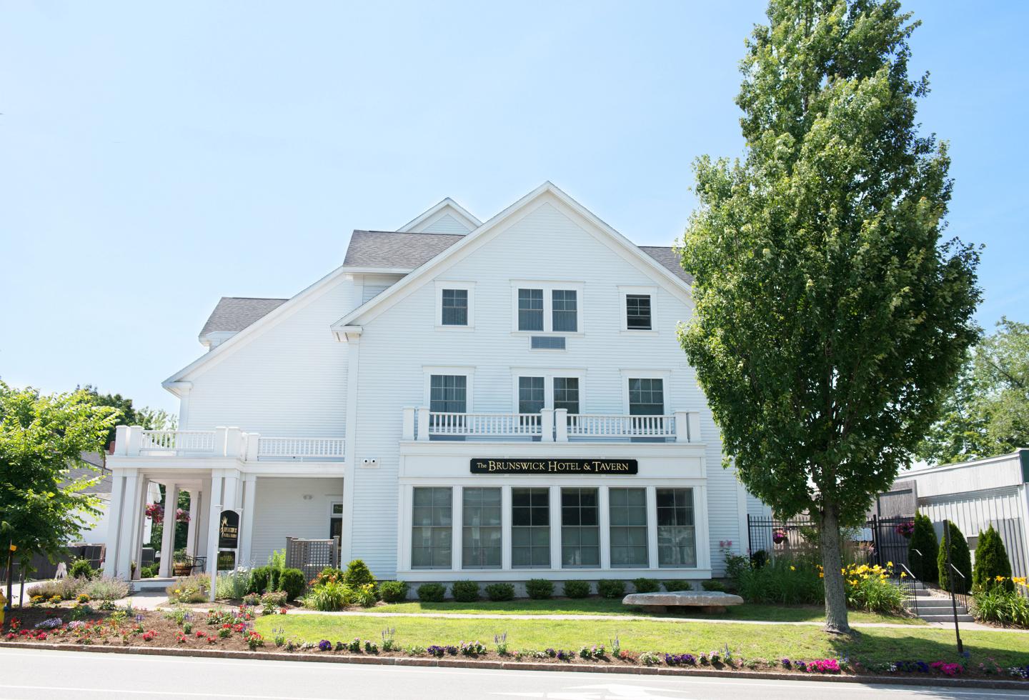The Brunswick Hotel & Tavern - Exterior