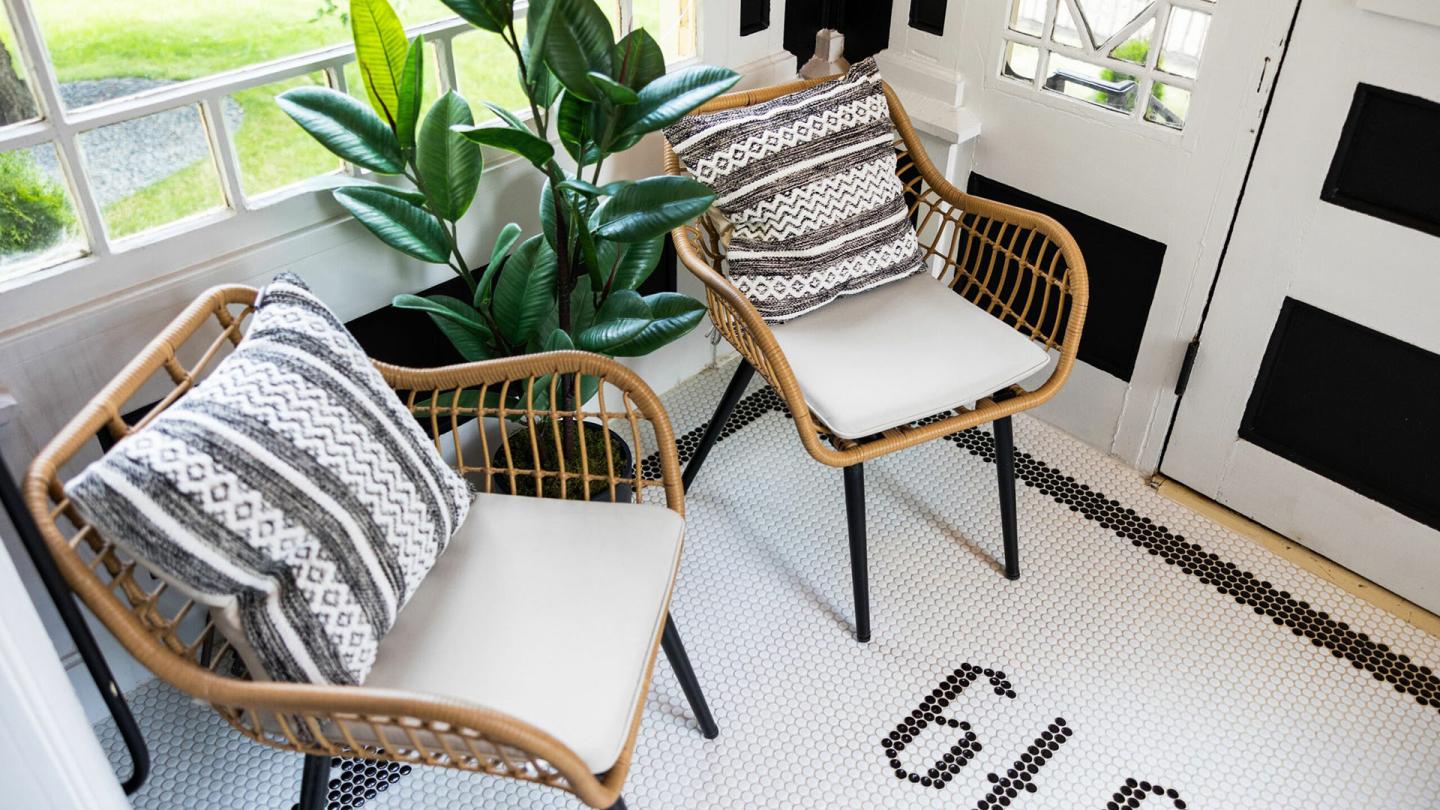 Front Entrance Seating Chairs