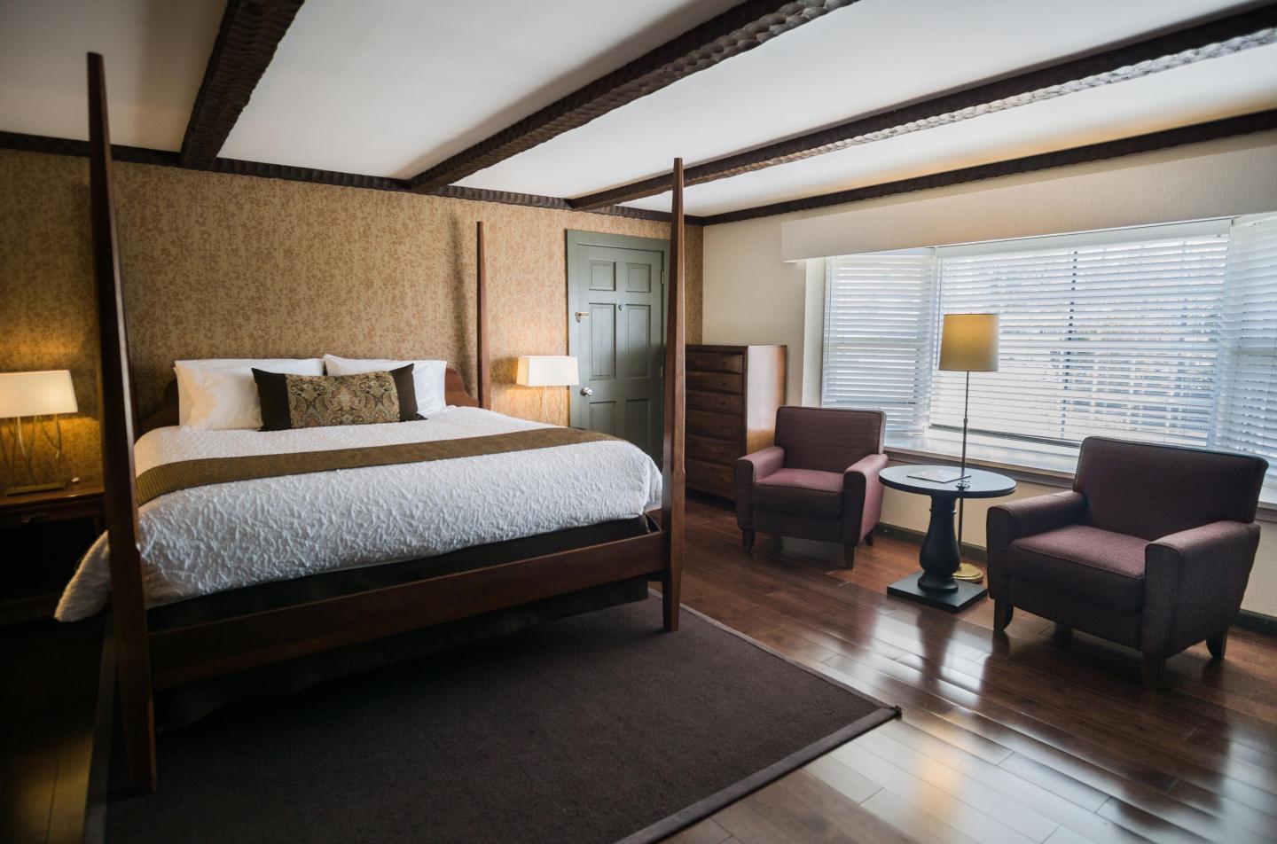 Yankee Inn - Guest Room