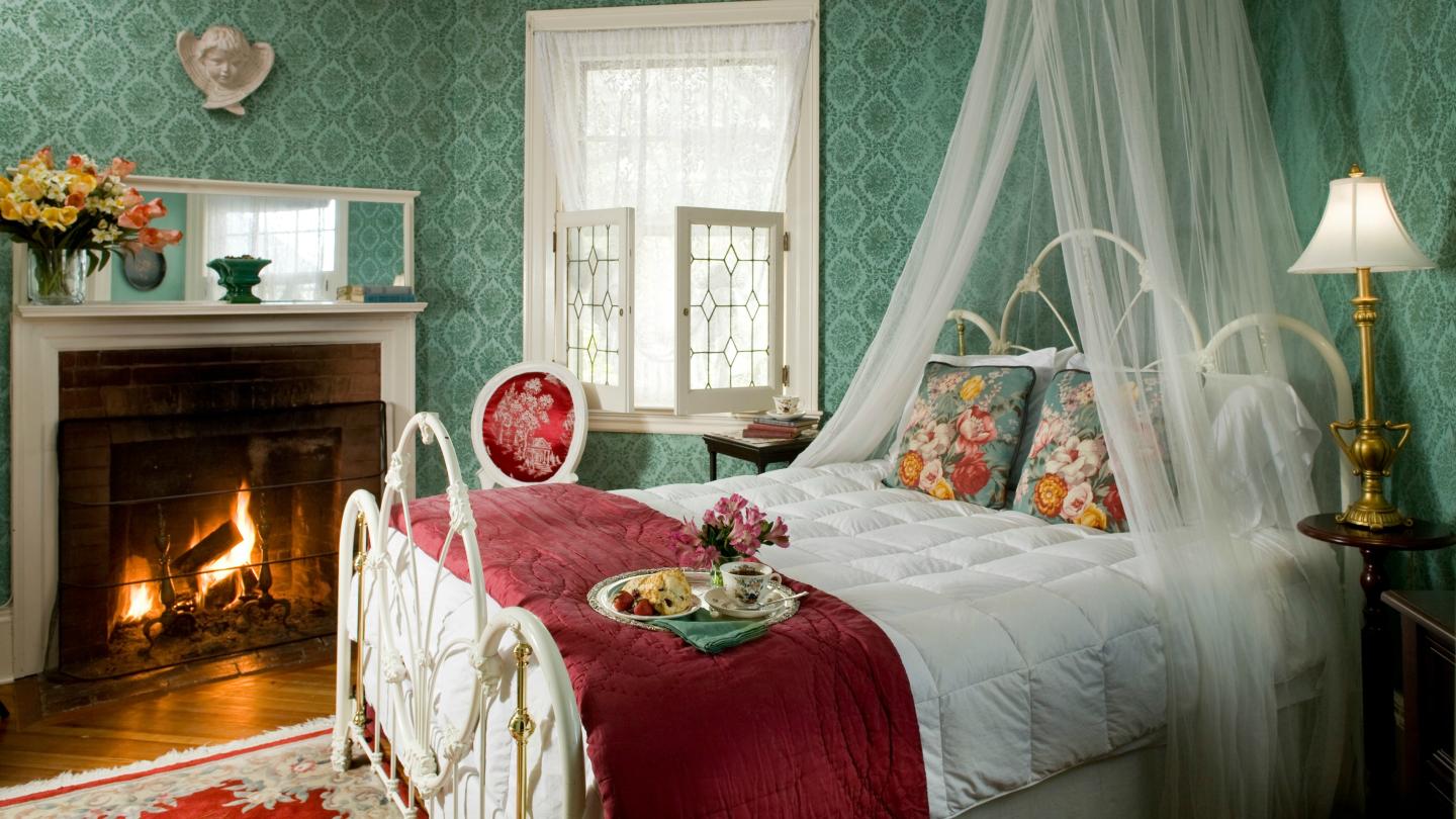 Hampton Terrace Main Inn Room