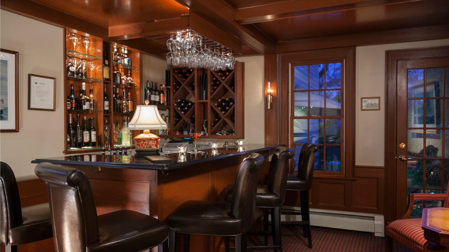 Harbor Light Pub