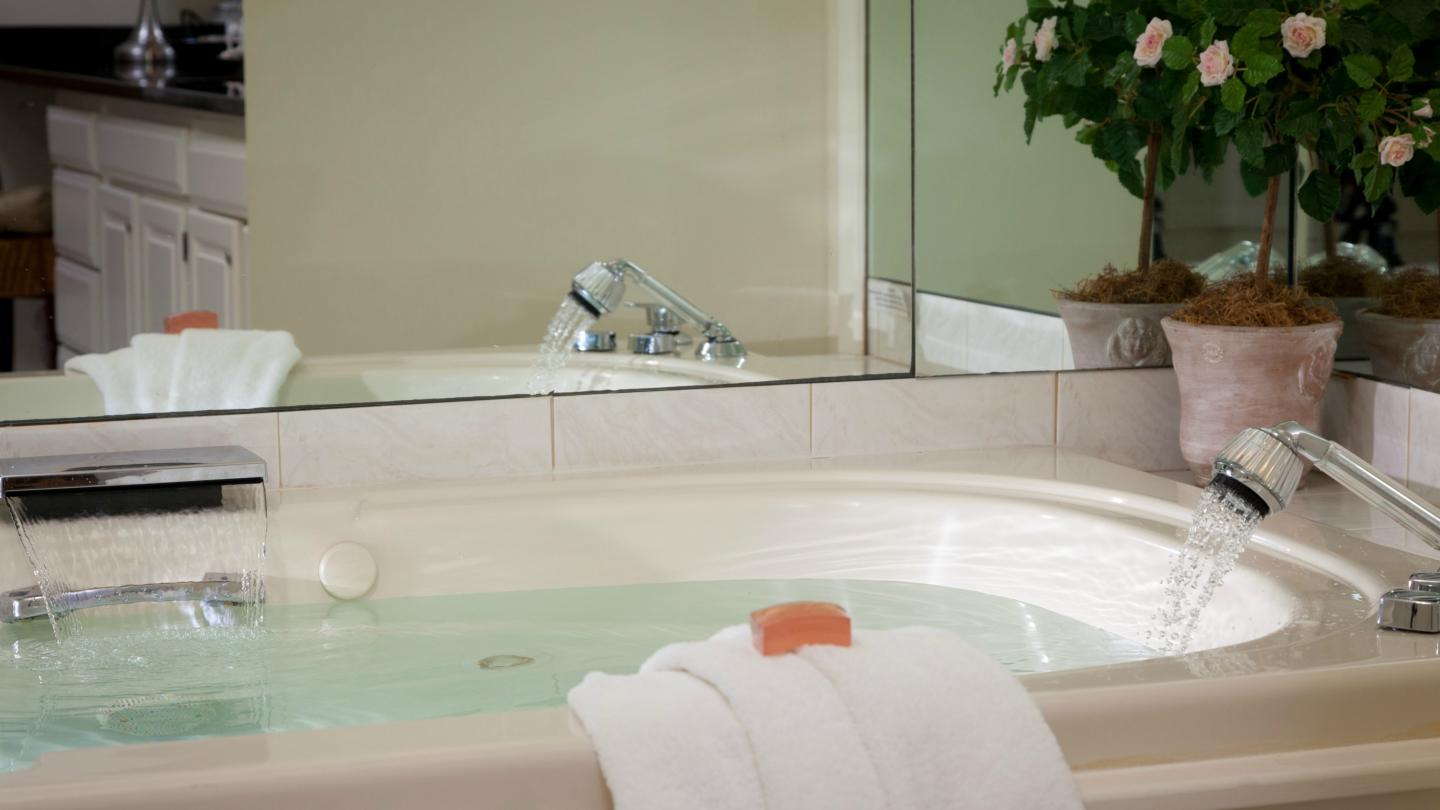air b and b with jacuzzi near me air b and b with jacuzzi near me