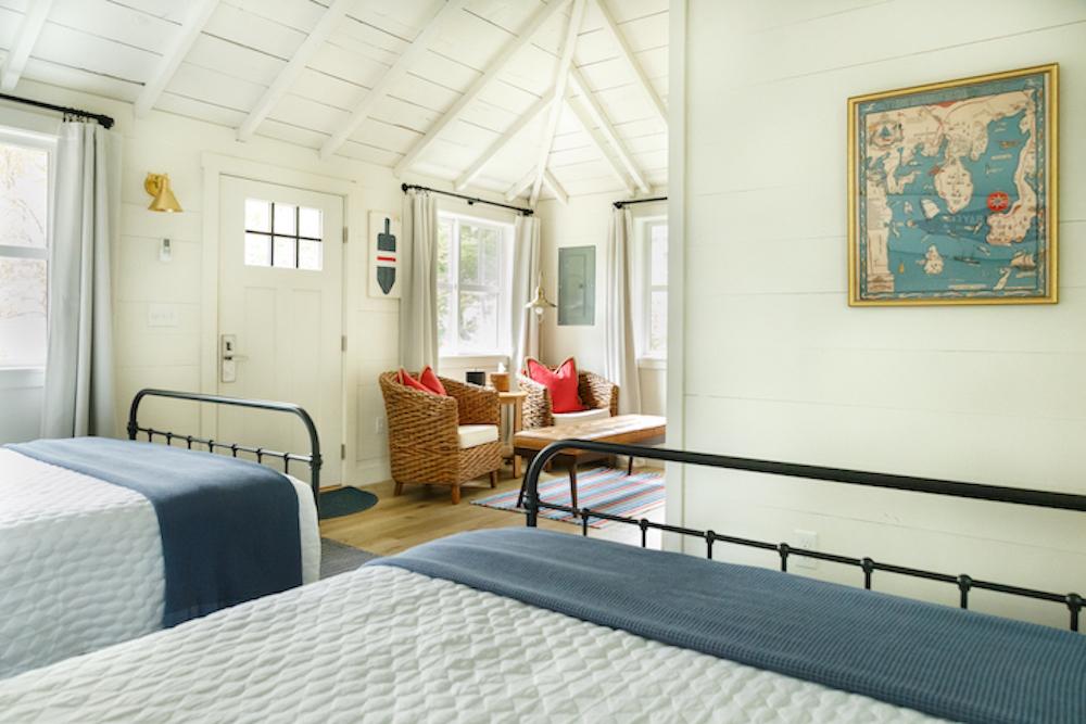 Linekin Bay Resort - Classic Two Queens Cabin 