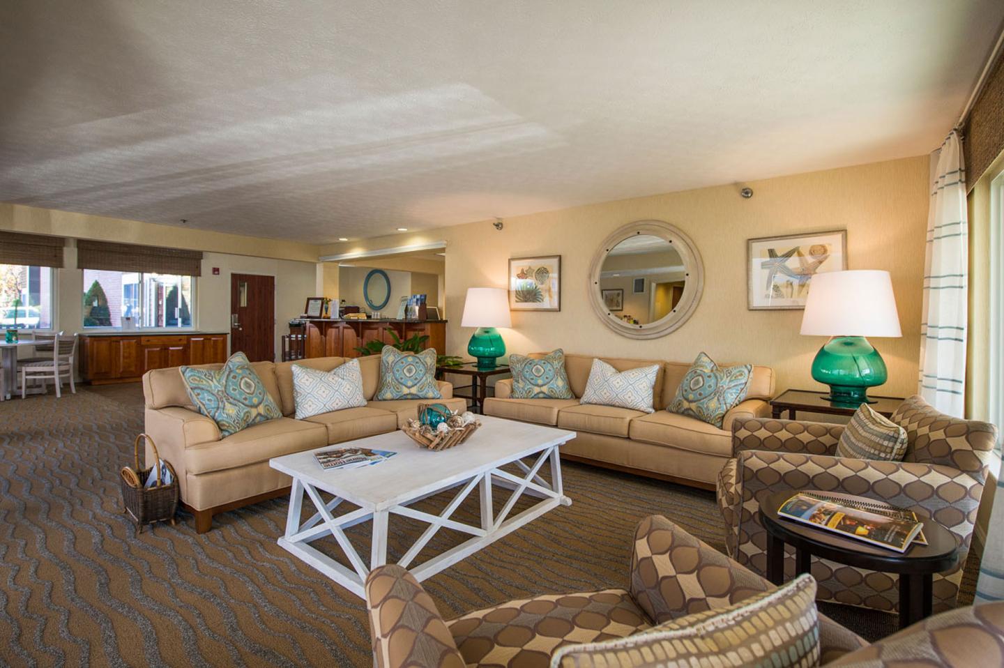 Juniper Hill Inn - Lobby