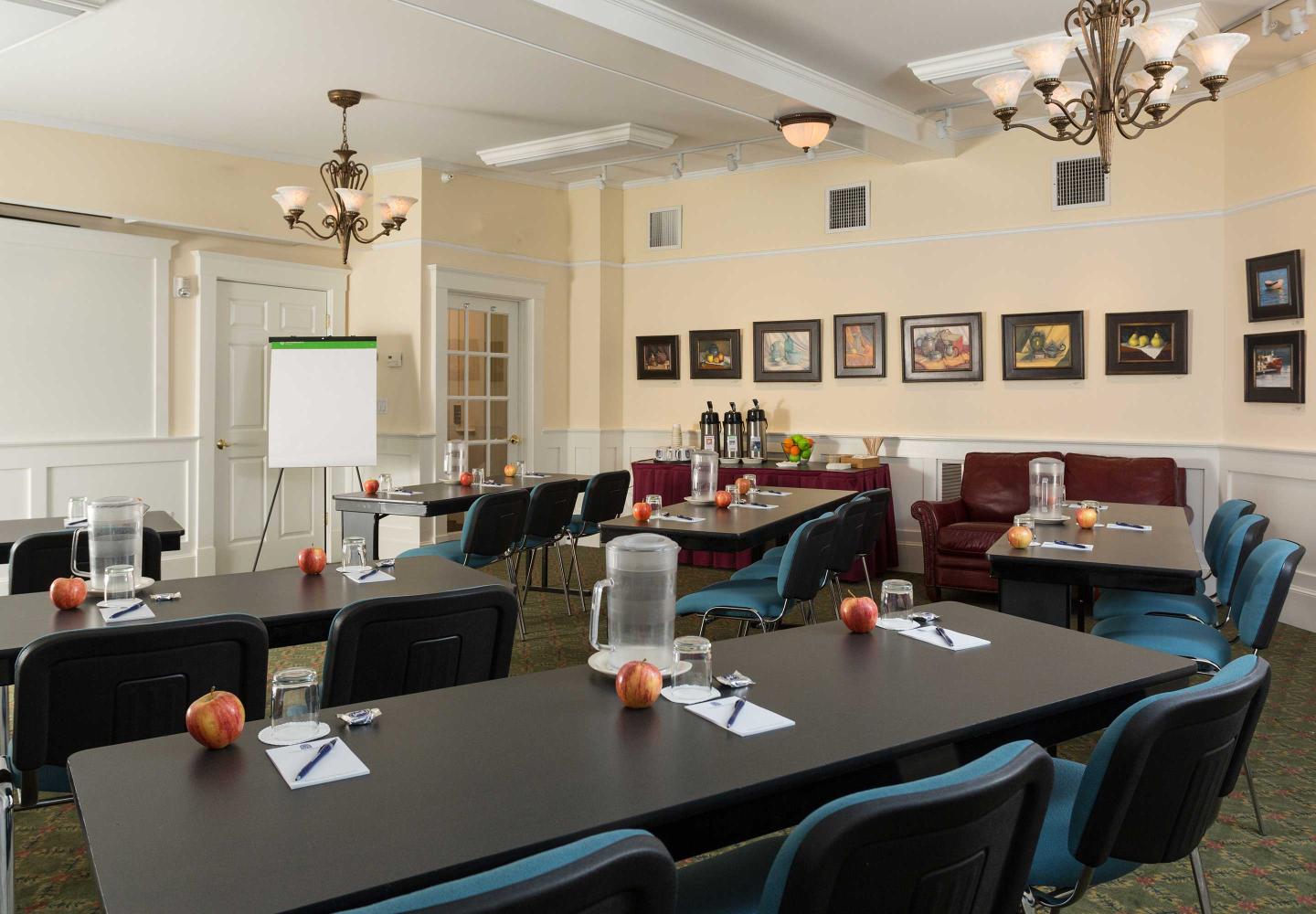 Lord Camden Inn Conference Room