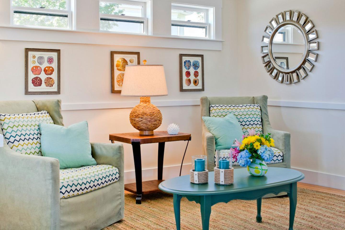 Colonial Inn - Lounge