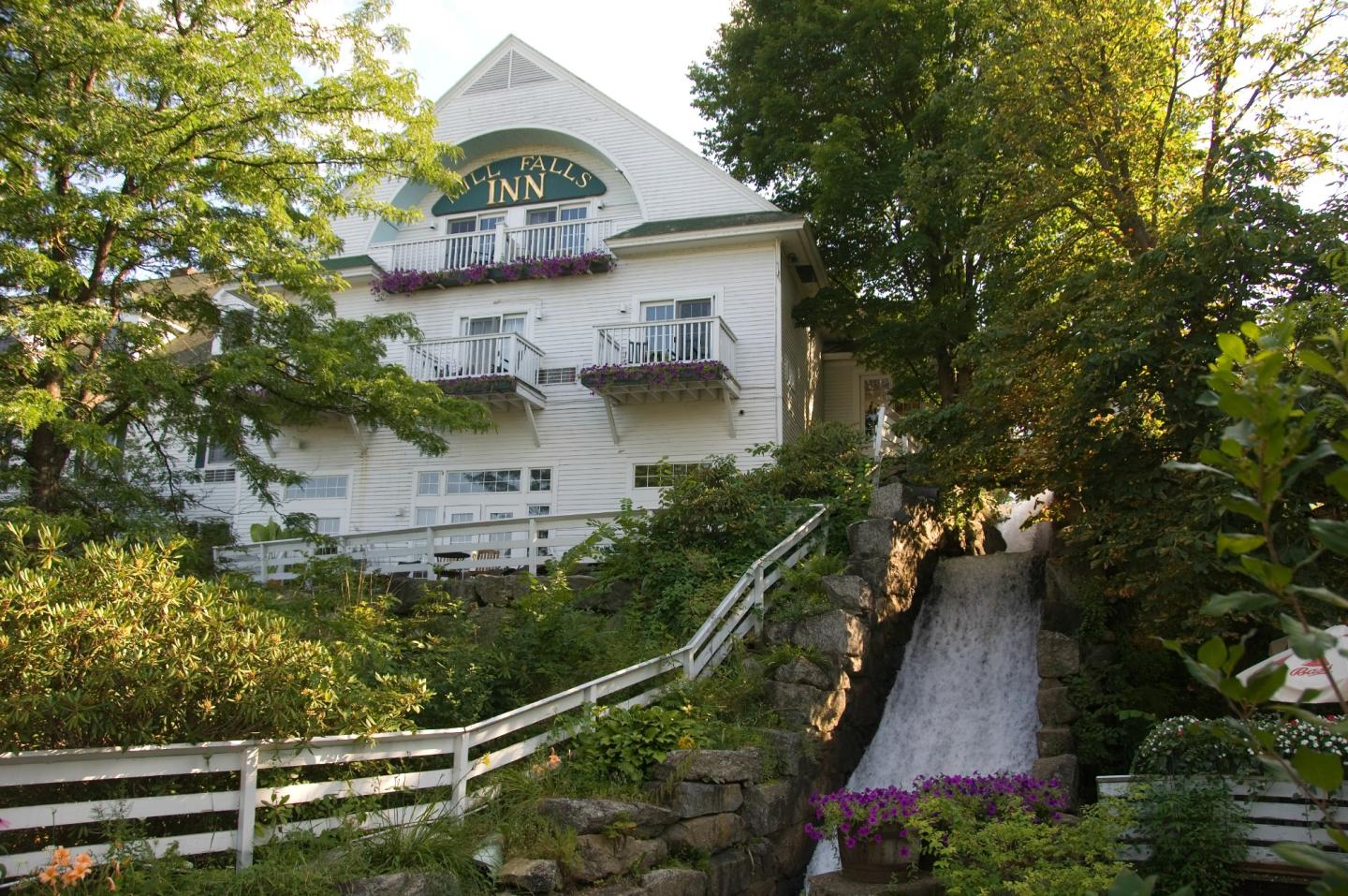 Mill Fall Inn and Waterfall