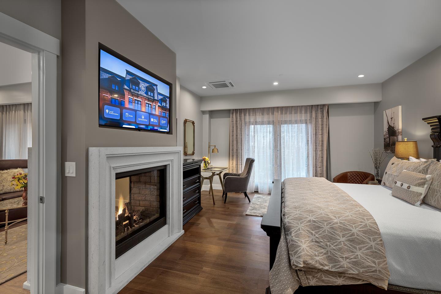 Mountain Family Suite Fireplace