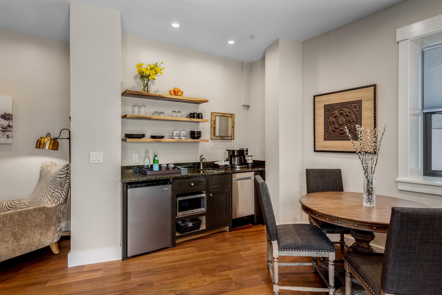 Mountain Family Suite Kitchenette