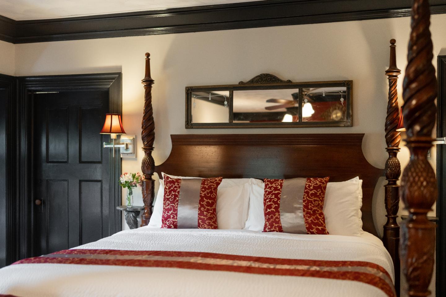 Spofford Room Manor House Inn Norfolk