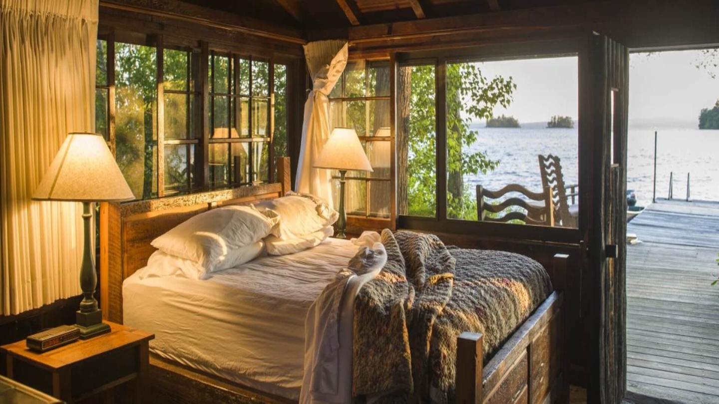 Migis Lodge on Sebago Lake