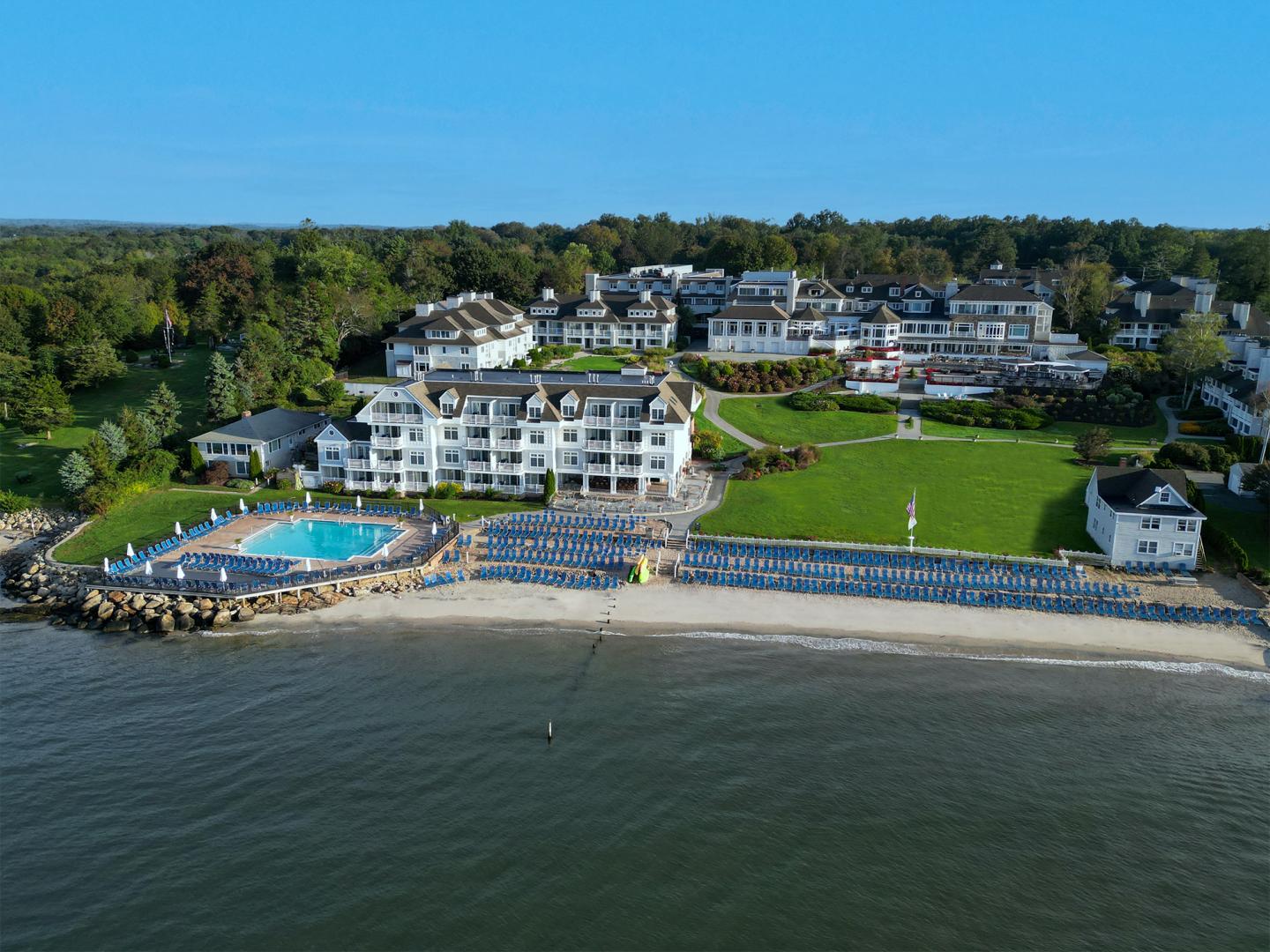 Overview image of Water's Edge Resort