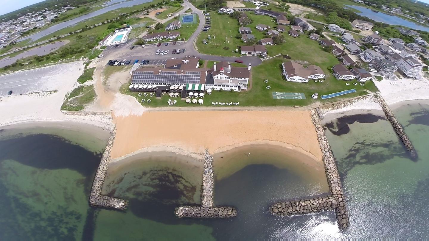 Lighthouse Inn - Aerial Beach