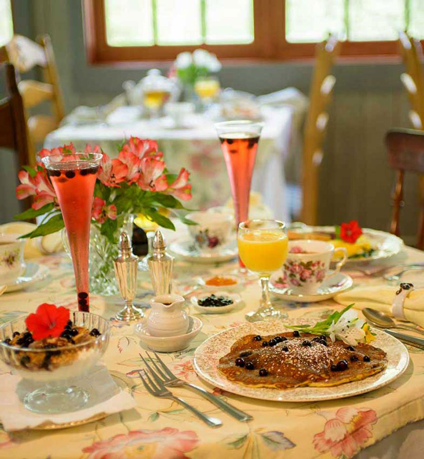 Blue Hill Inn - Breakfast