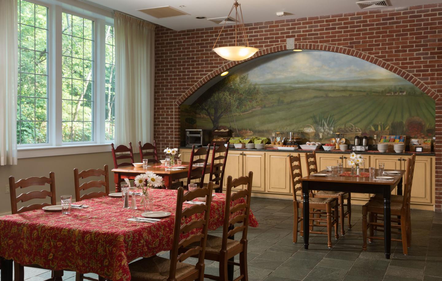 Lake Opechee Inn and Spa - Breakfast Room