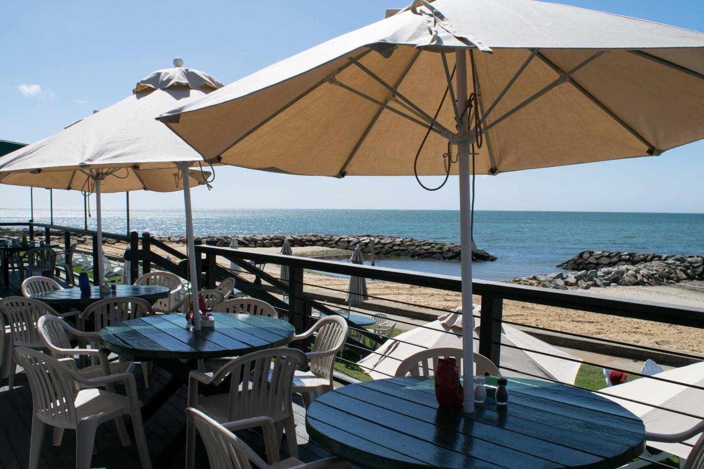 Lighthouse Inn - Deck