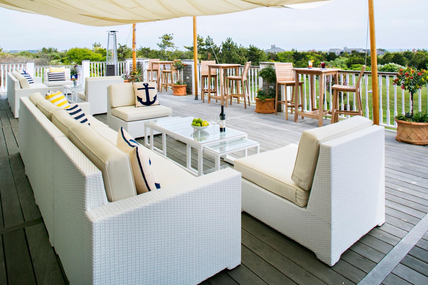 Winnetu Oceanside Resort - Deck