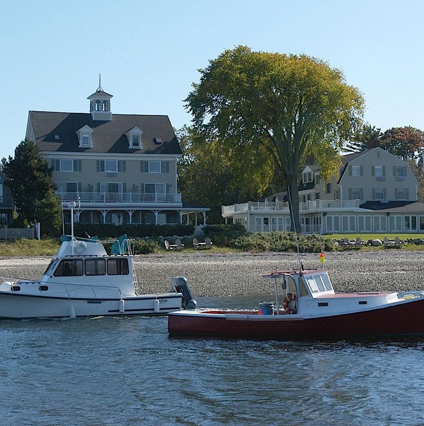 The Breakwater Inn & Spa - Exterior with Boats